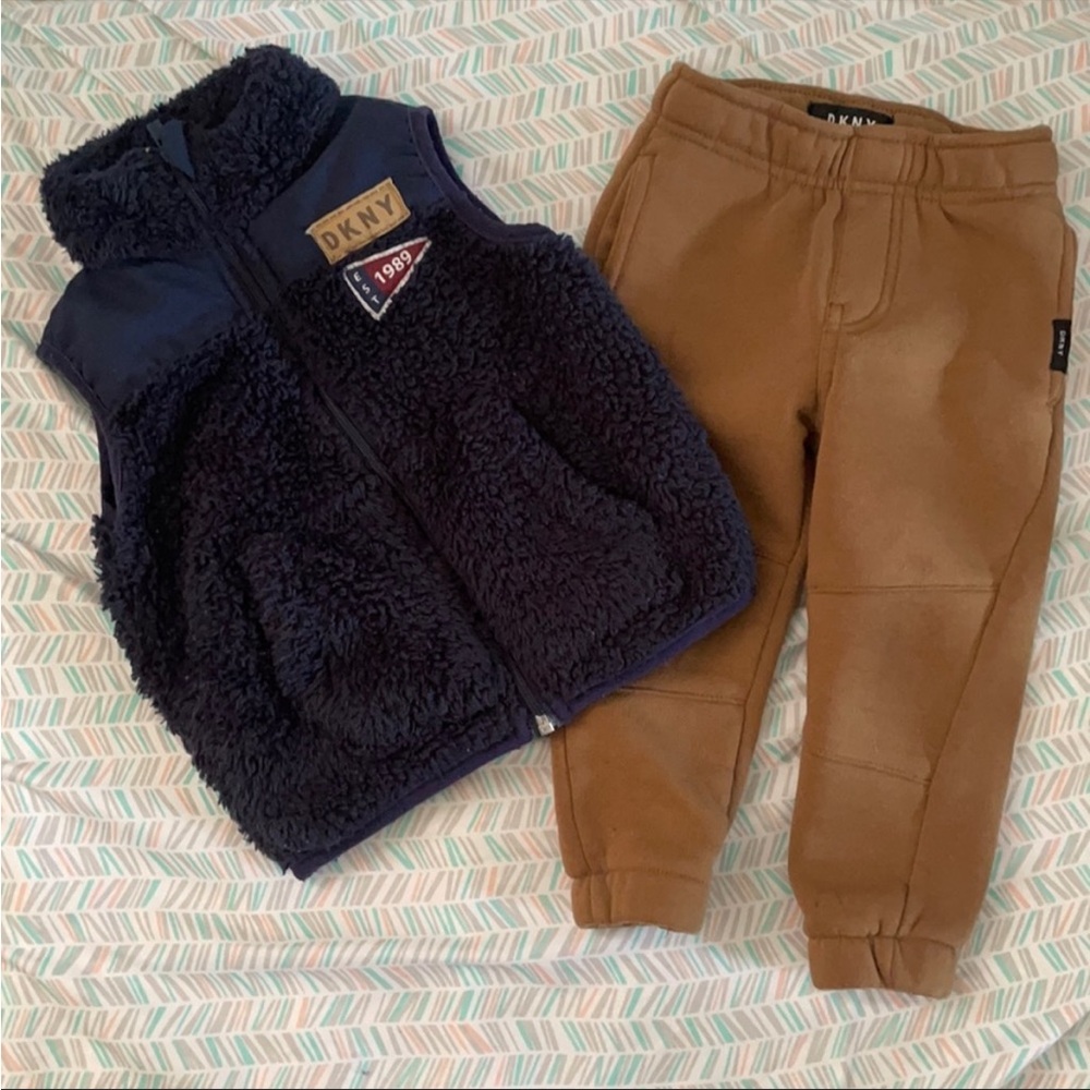 Set of two outfits for boys